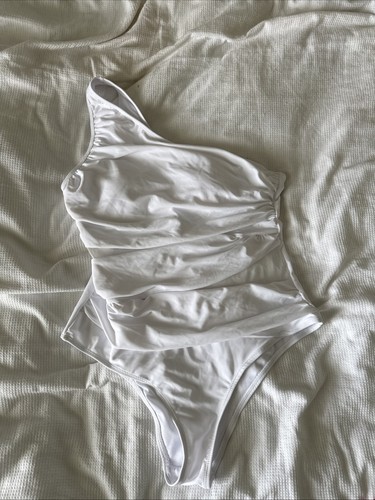 Women white one - white,